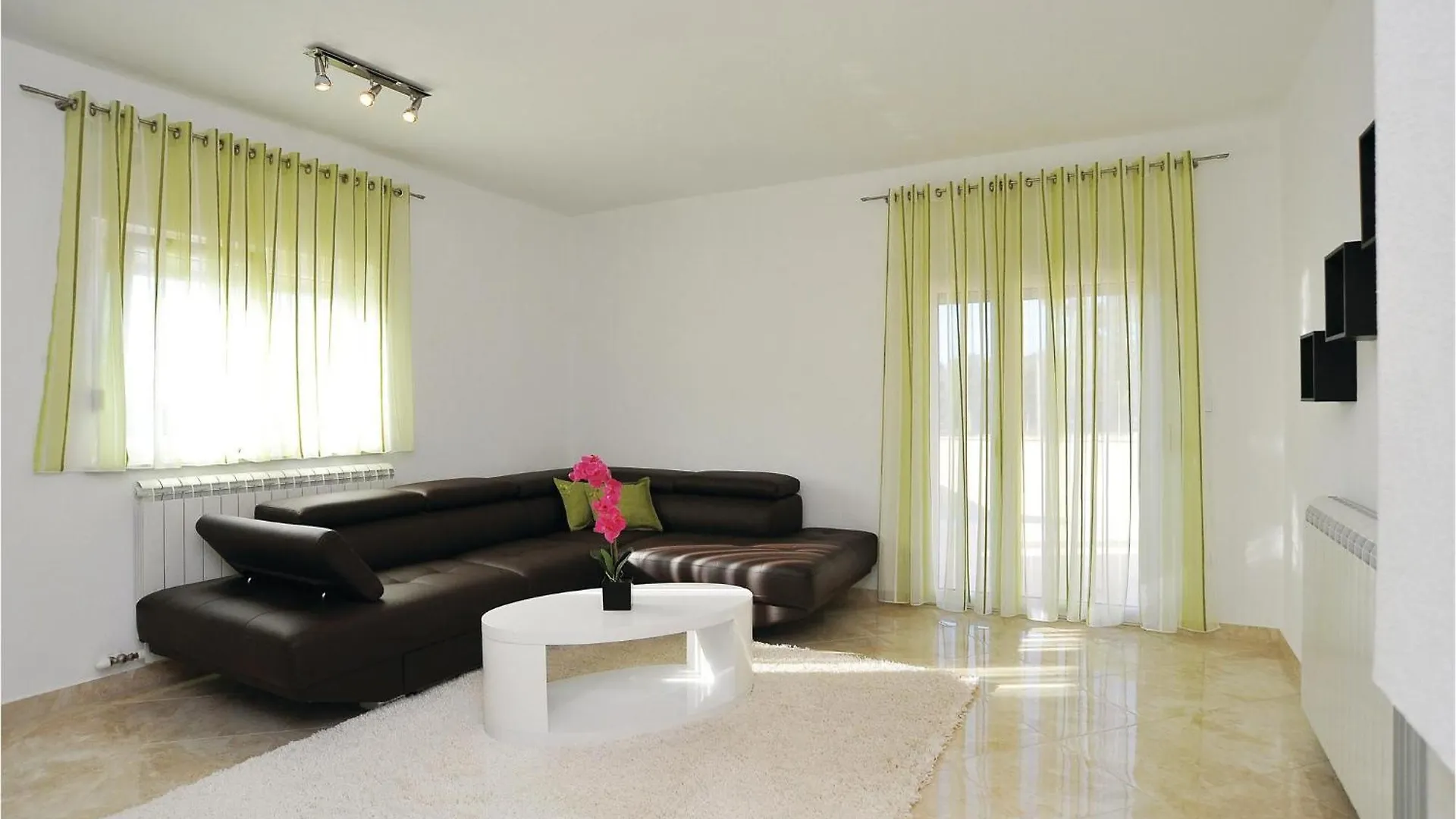 Lovely Home In Pakostane With Wifi Ferienhaus
