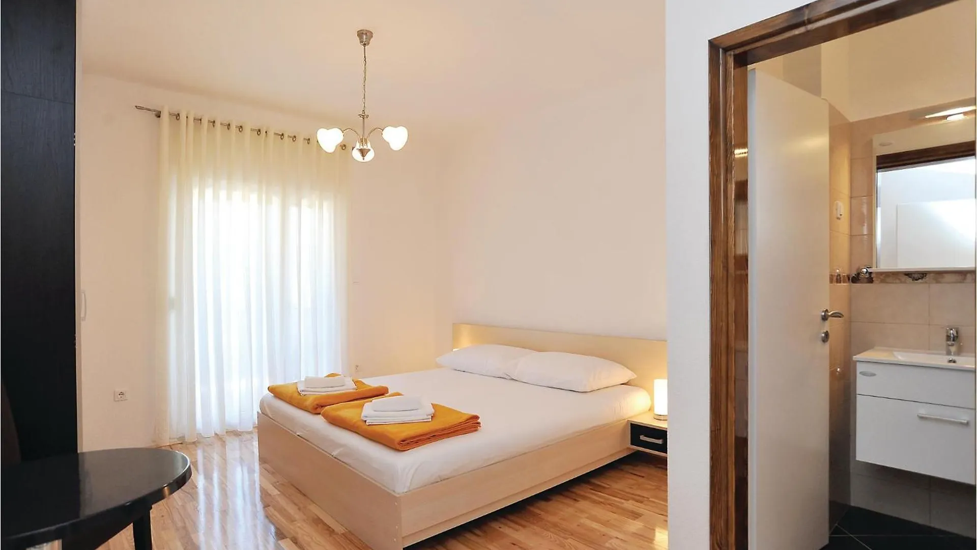 Lovely Home In Pakostane With Wifi