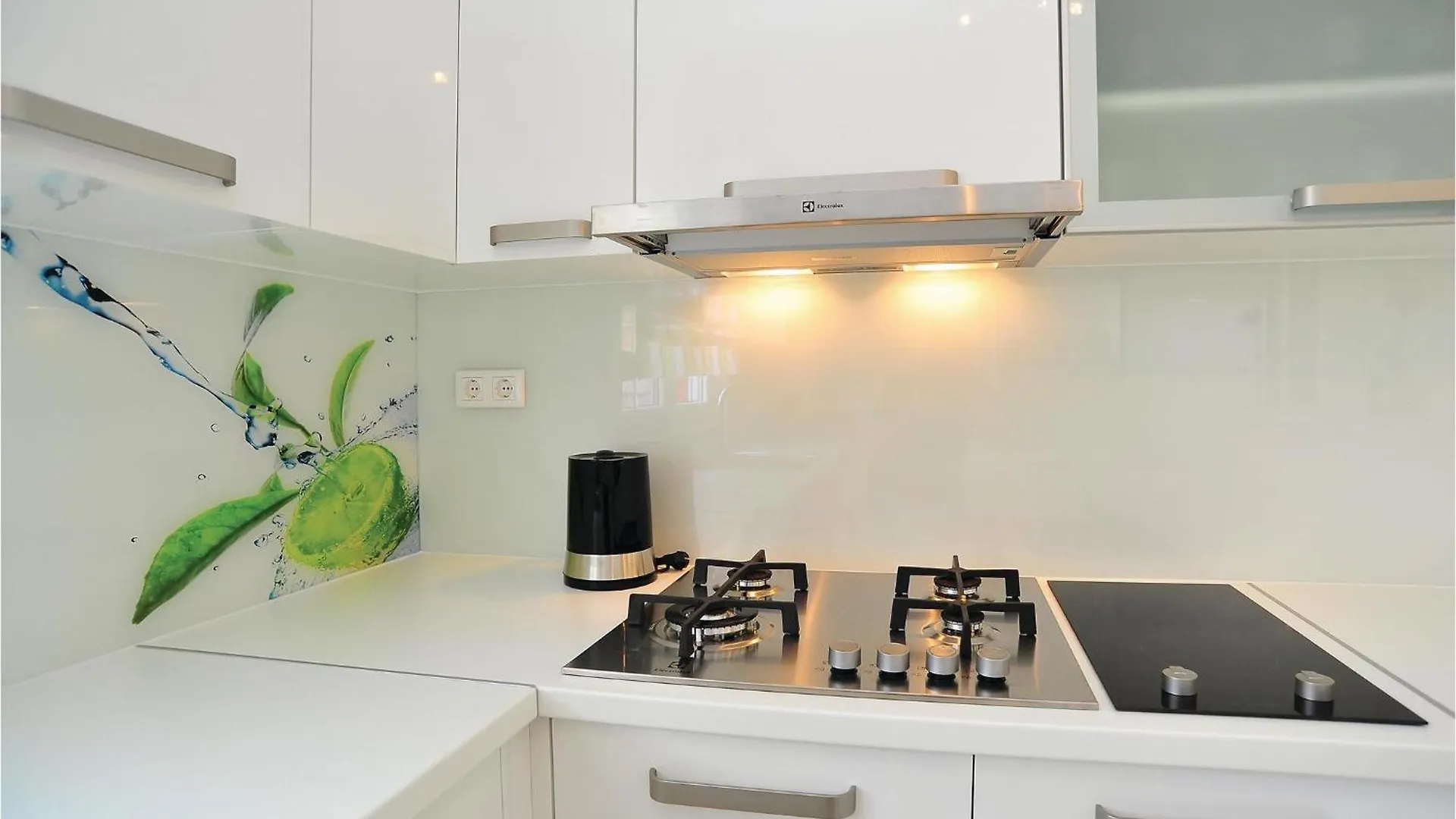 Lovely Home In Pakostane With Wifi 0*,